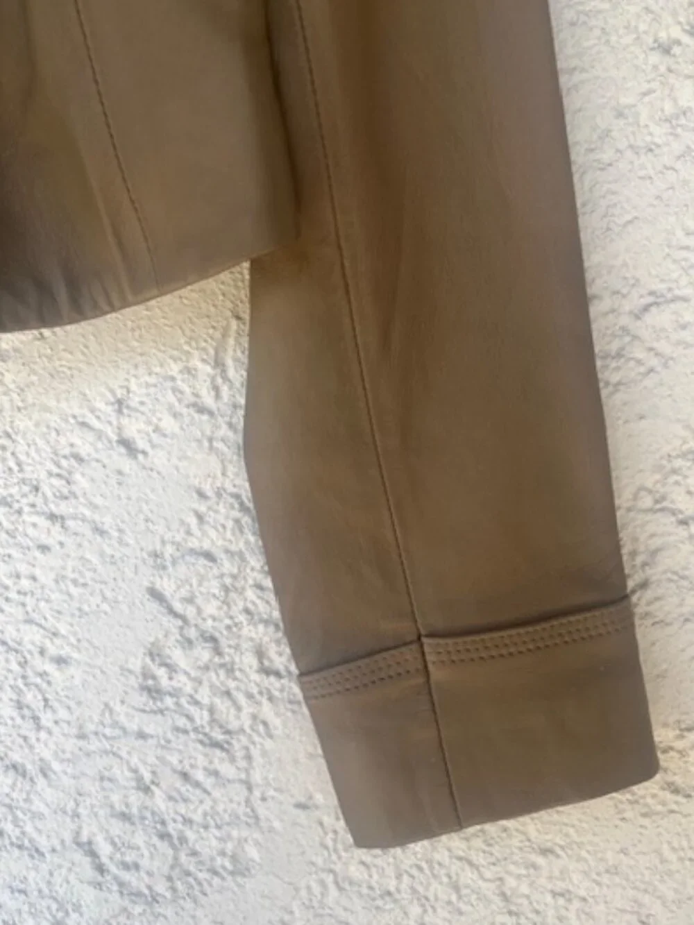 Taupe Lambskin Cropped Jacket – new with tags - Picture 4 of 9